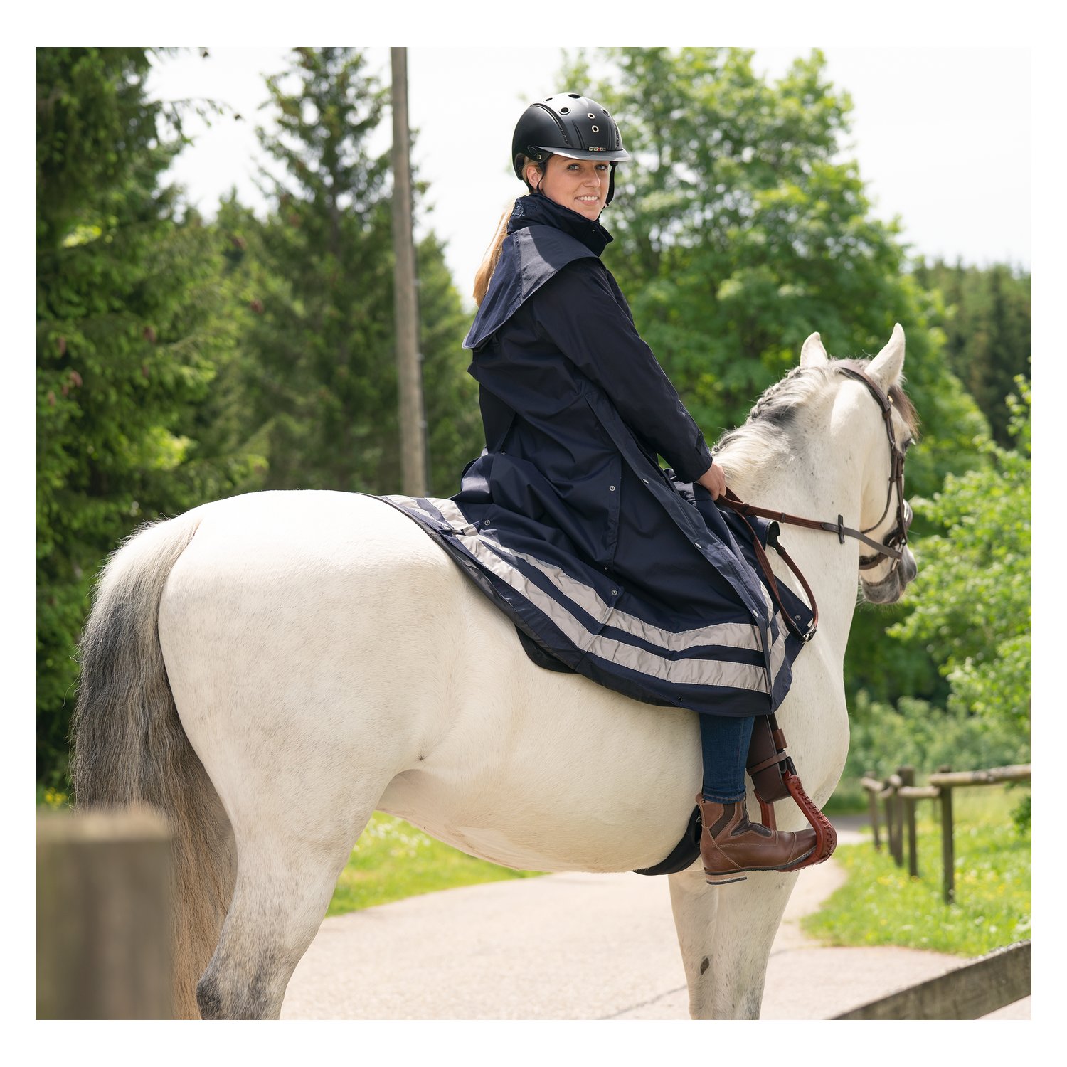 black forest Regenmantel Rainstormer II – Ansicht 5