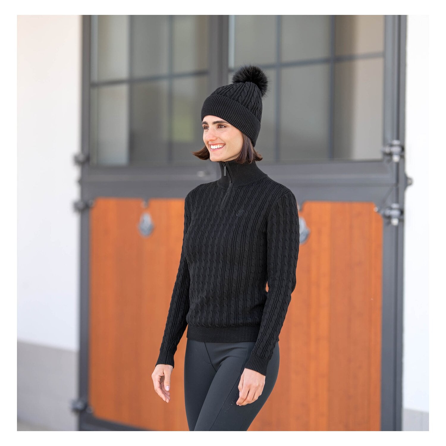 Cheval de Luxe Strickmütze mit Bommel &ndash; Ansicht 3