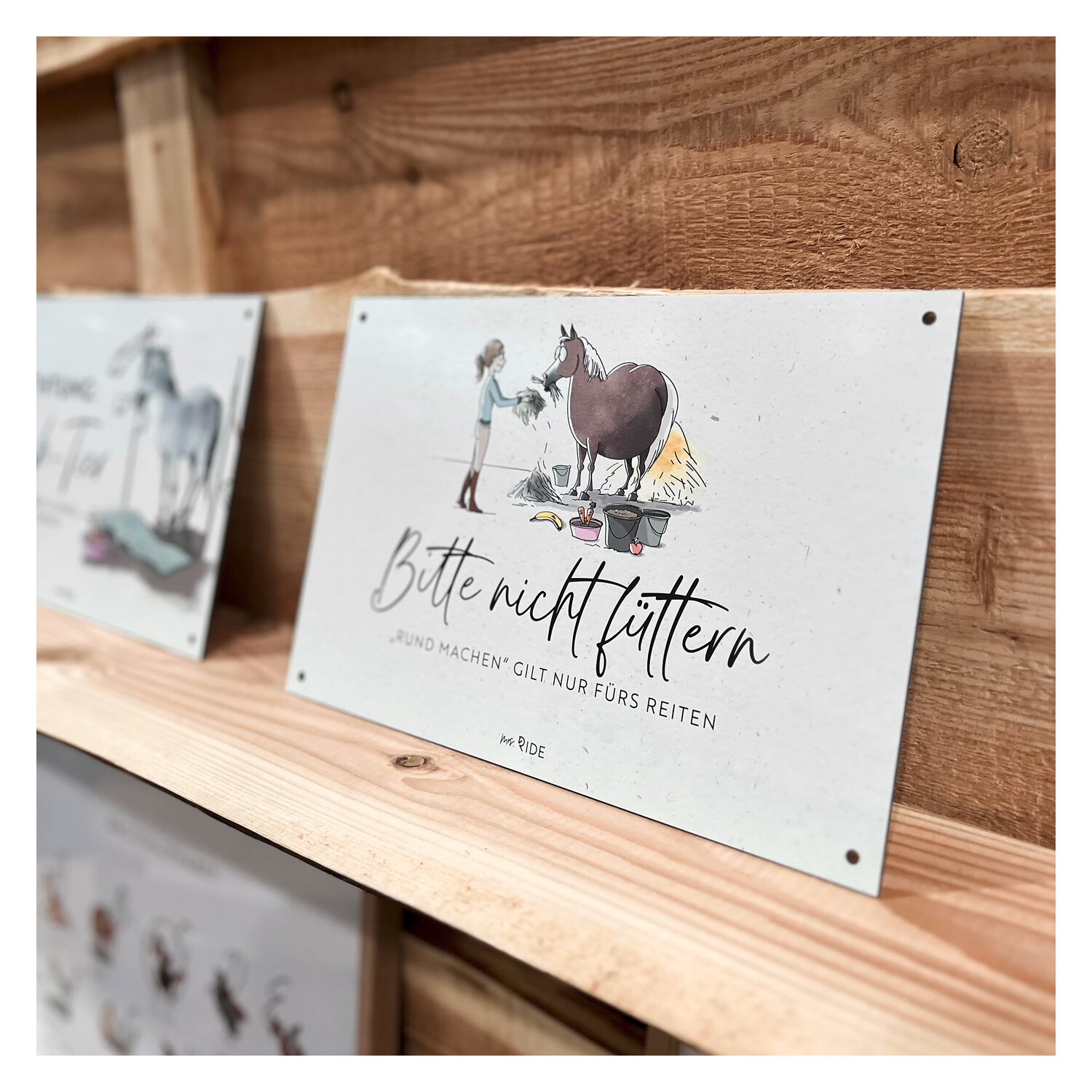 mrs. RIDE Stallschild – Ansicht 3