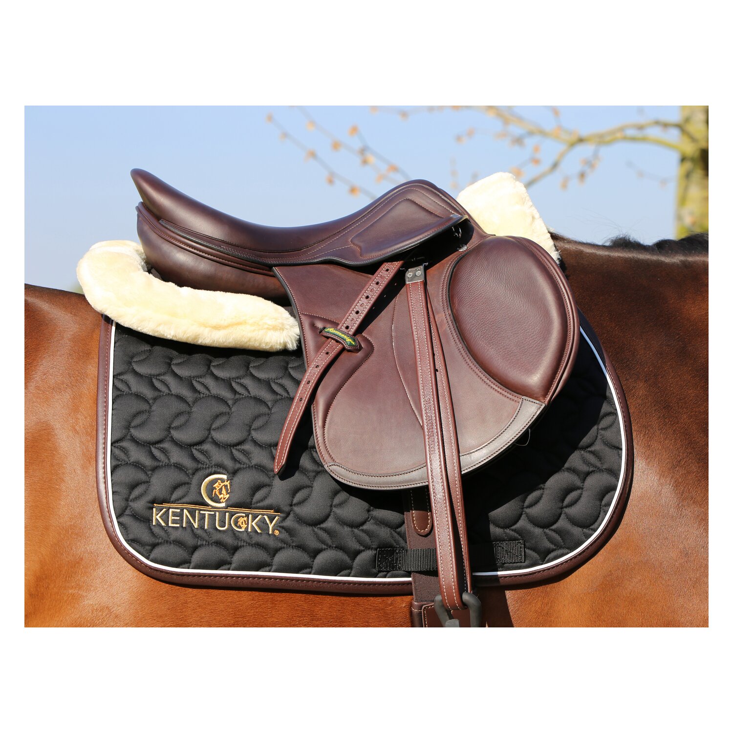 KENTUCKY Lammfell-Sattelpad Anatomic &ndash; Ansicht 2