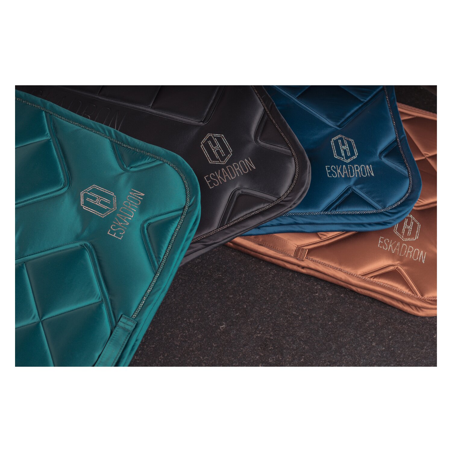 ESKADRON Heritage Schabracke Bicross Mattgloss – Ansicht 3