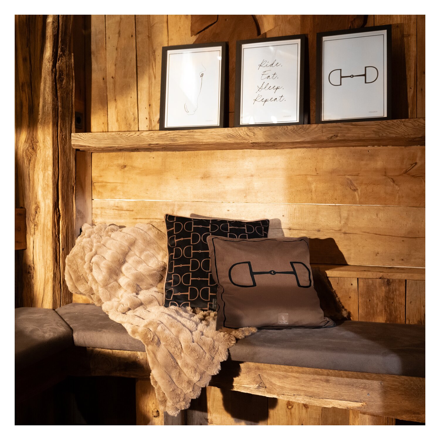 ESKADRON Platinum Wandbilder-Set – Ansicht 3