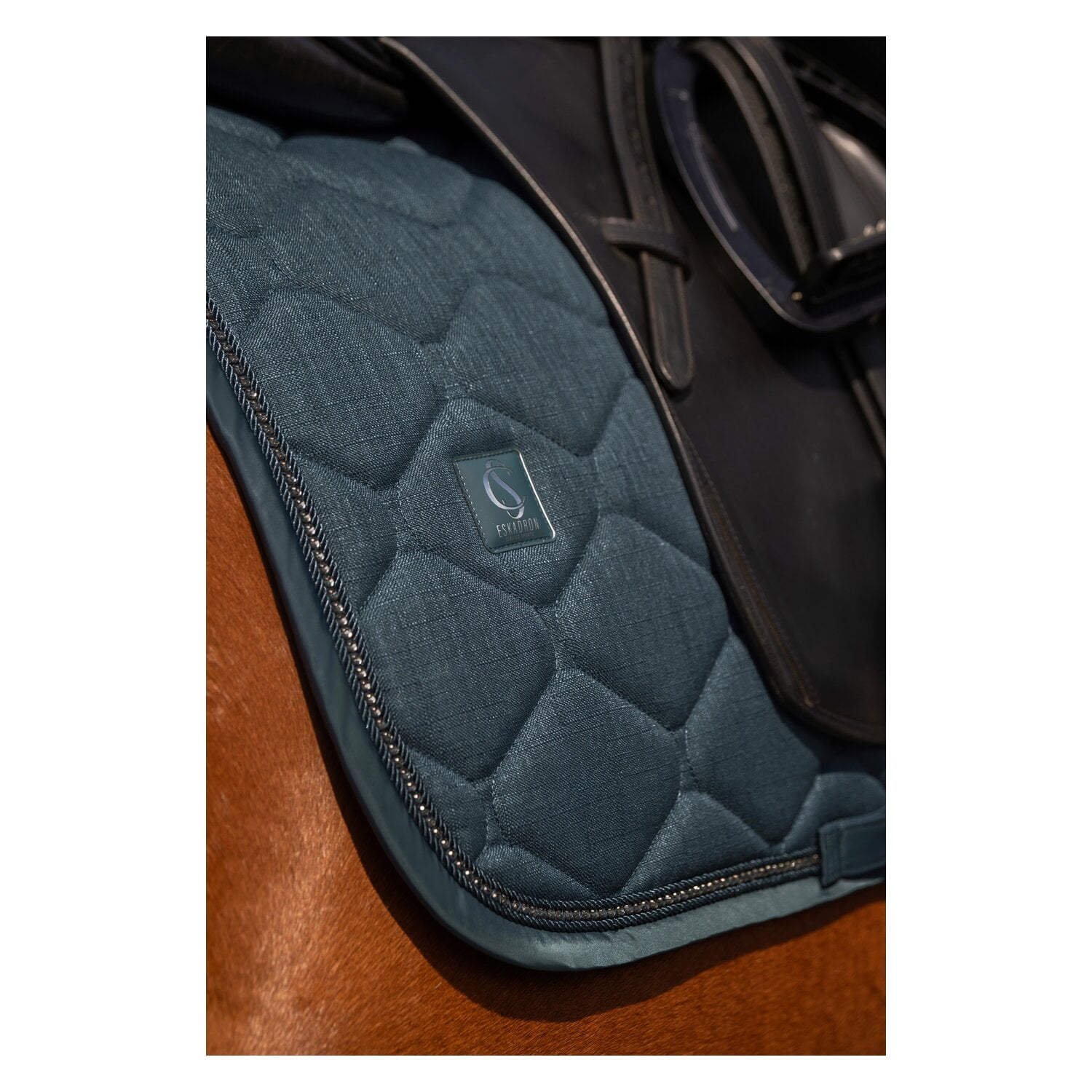 ESKADRON Classic Sports Schabracke Bouclé Crystal &ndash; Ansicht 3