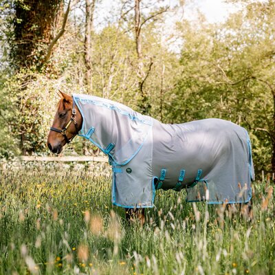 HORSEWARE Fliegendecke AMIGO Ameco Bug Buster silver/ skyblue | 130 cm