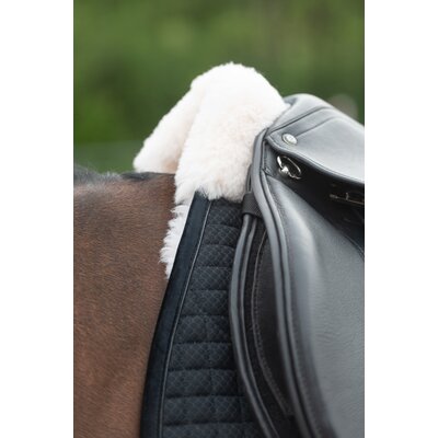 Horse-friends Lammfell-Schabracke Mesh