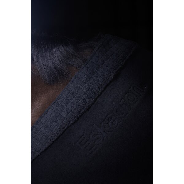 ESKADRON Dynamic zweetdeken Fleece Stamp black | 125 cm